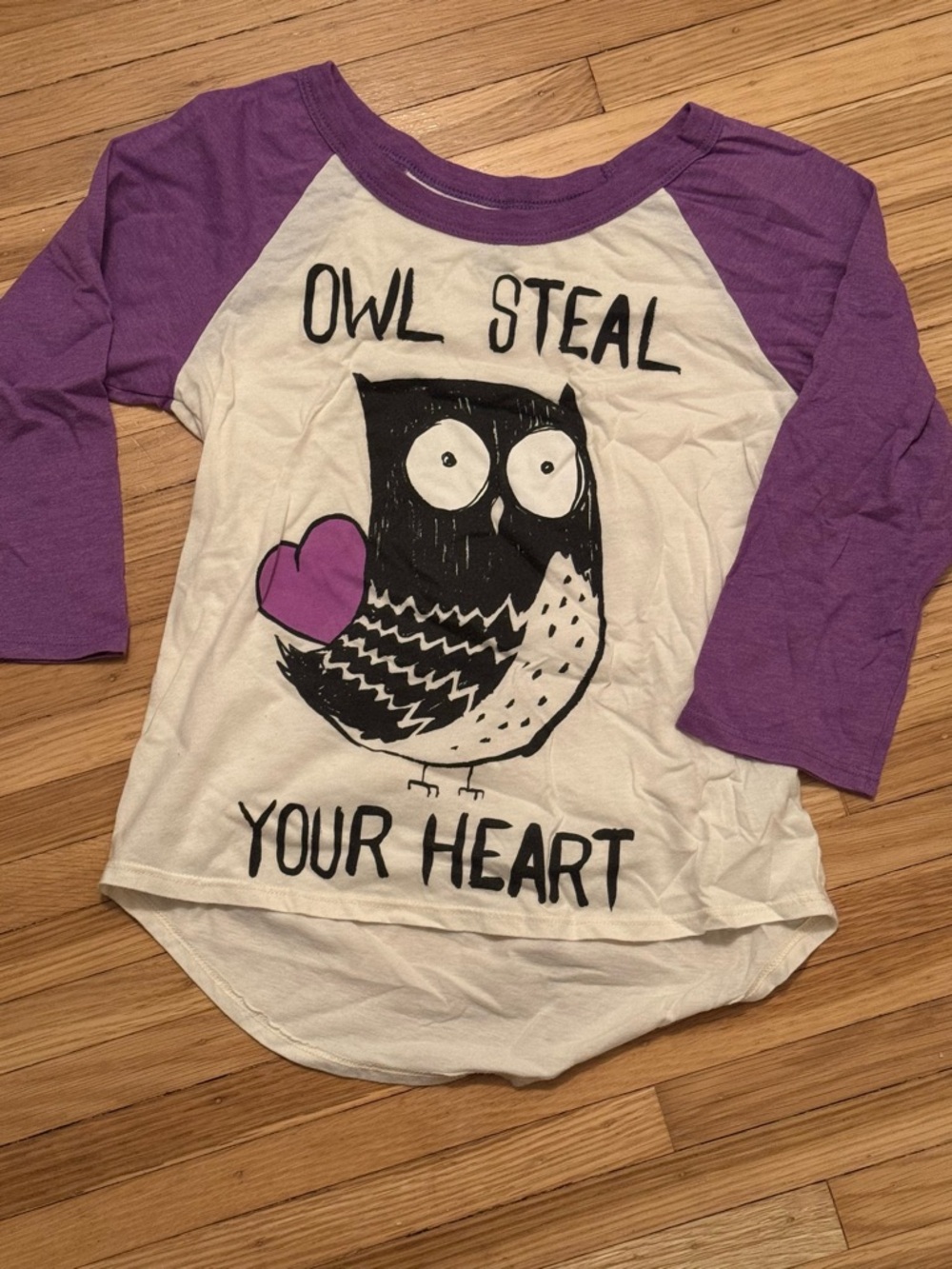 Purple & White womens' Owl Graphic Raglan Top